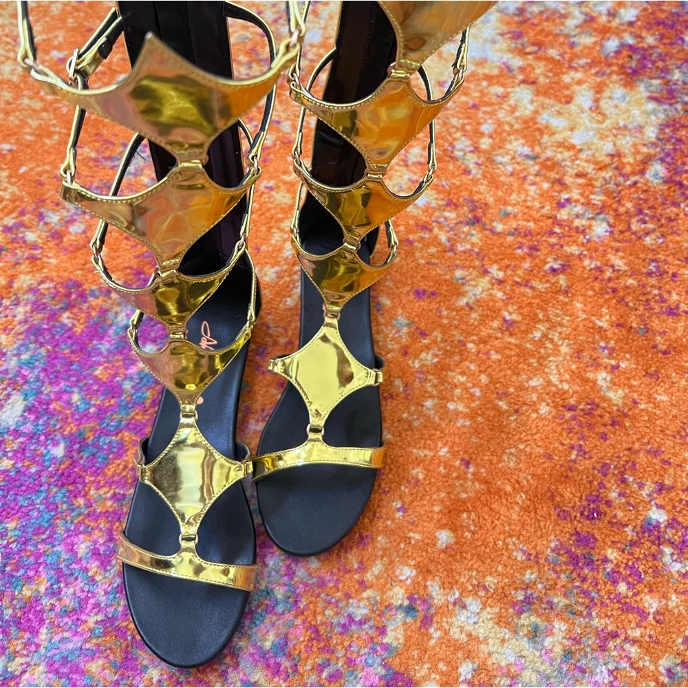 New Nancy Jayjii gold gladiator sandals - Picture 14 of 17